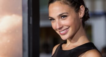 Gal Gadot Ungkap Pengalaman dengan Gumpalan Darah di Otak