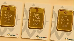 Harga Emas Antam Turun Signifikan Rp260 Ribu, Penurunan Terbesar dalam Sejarah