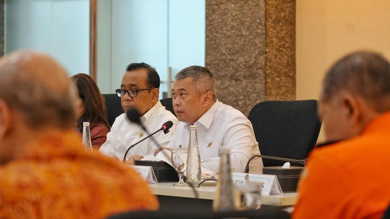 Menhub Ungkap Prabowo Minta Garuda Kerja Sama dengan Saudia untuk Efisiensi Penerbangan Haji